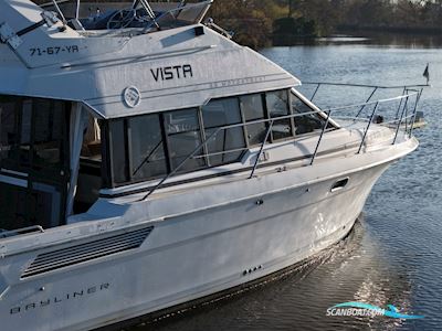 Bayliner 3688 Flybridge Motorboot 1992, mit Hino/US Marine motor, Niederlande