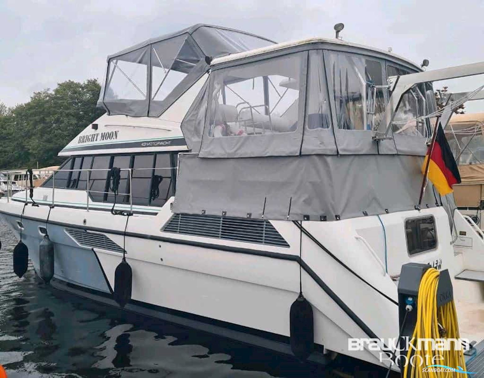 Bayliner 4387