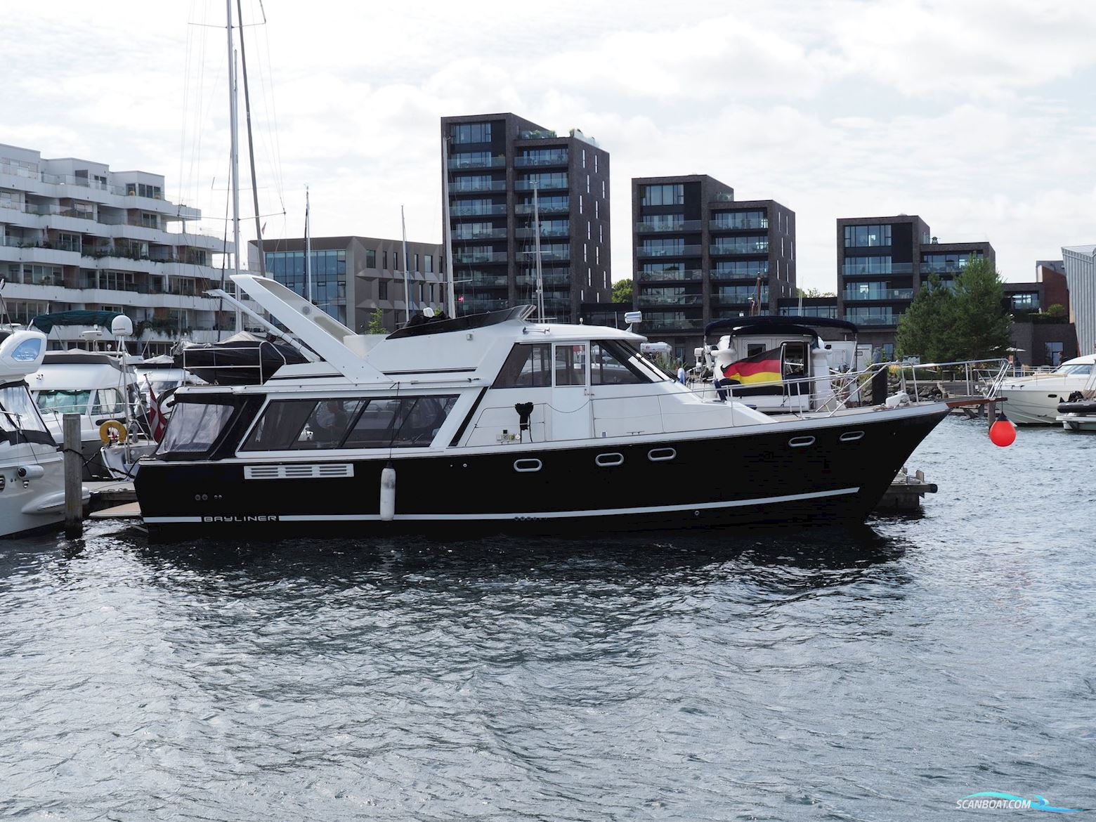 Bayliner 4588 Pilothouse