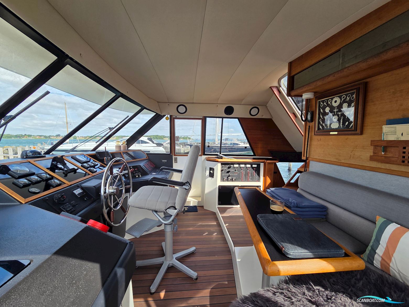 Bayliner 4588 Pilothouse