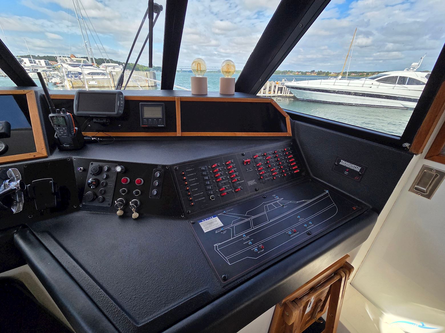 Bayliner 4588 Pilothouse
