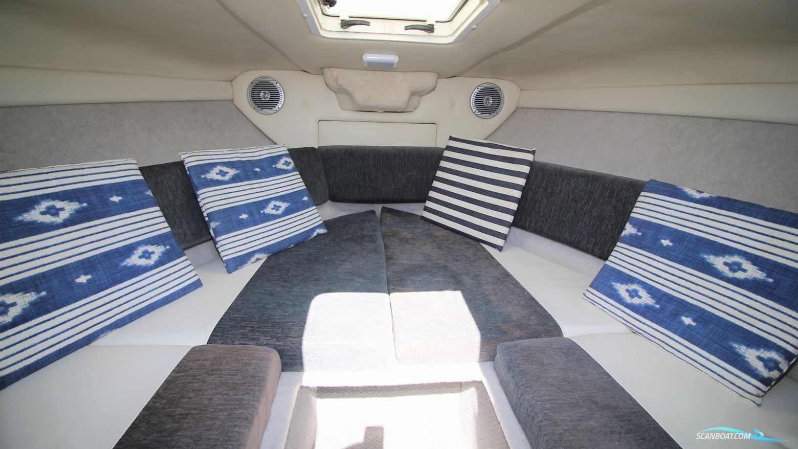 Bayliner 652 Daycruiser