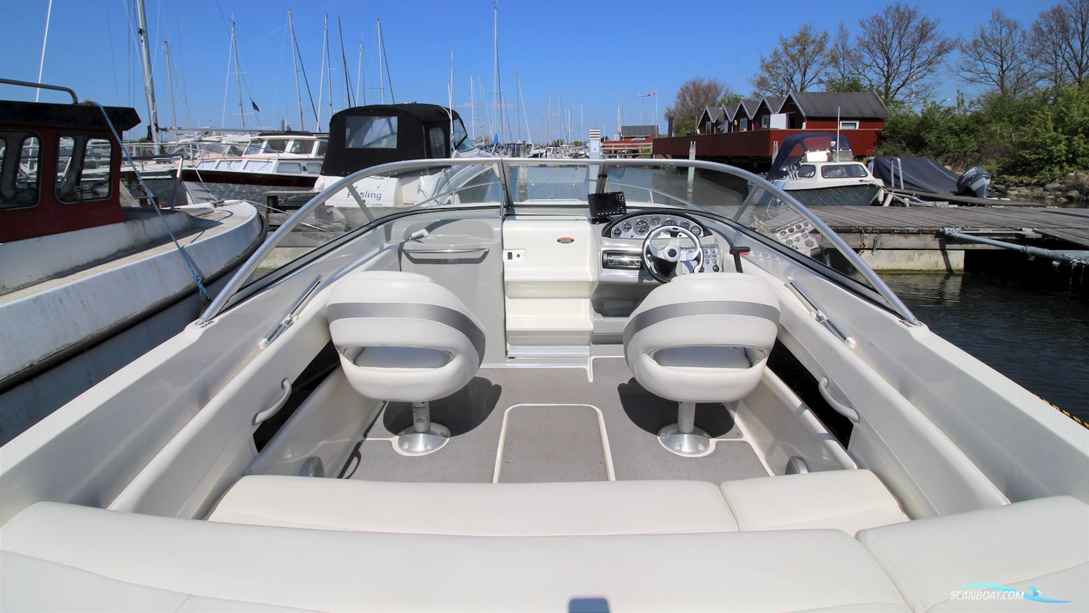 Bayliner 652 Daycruiser