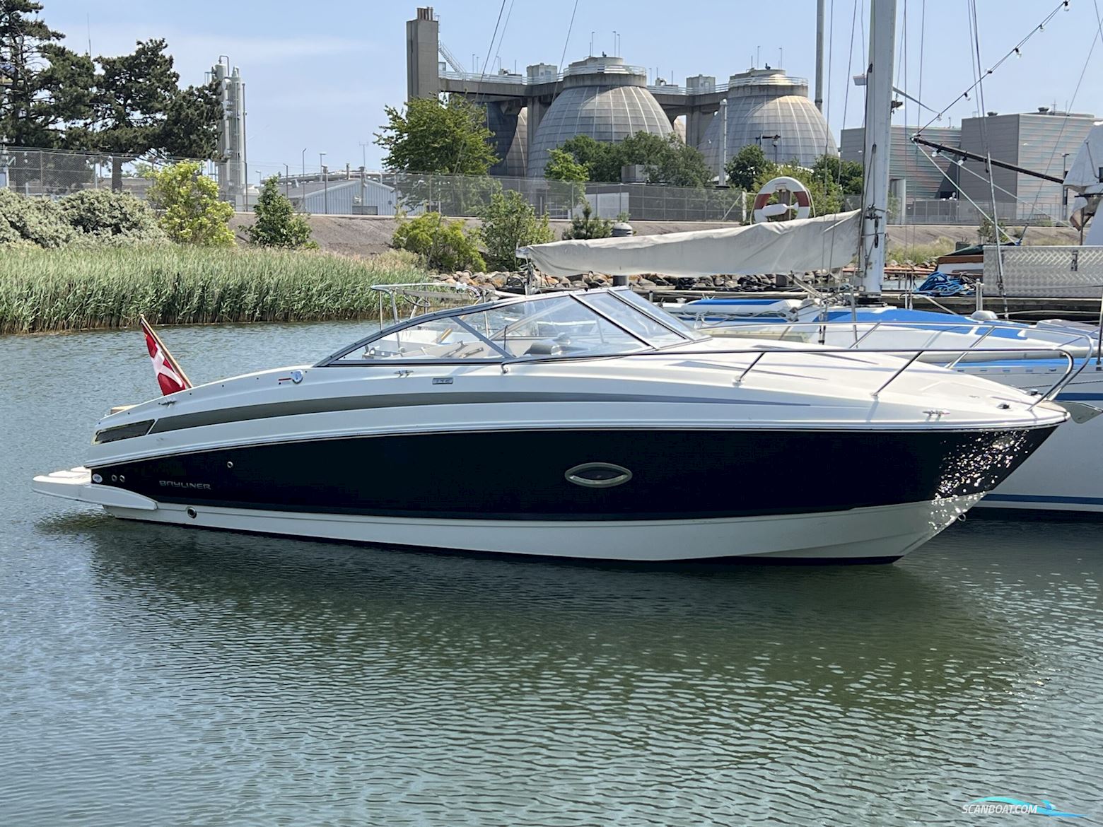 Bayliner 742R Cuddy Motorboot 2017, mit Mercruiser 4.5 L motor, Dänemark