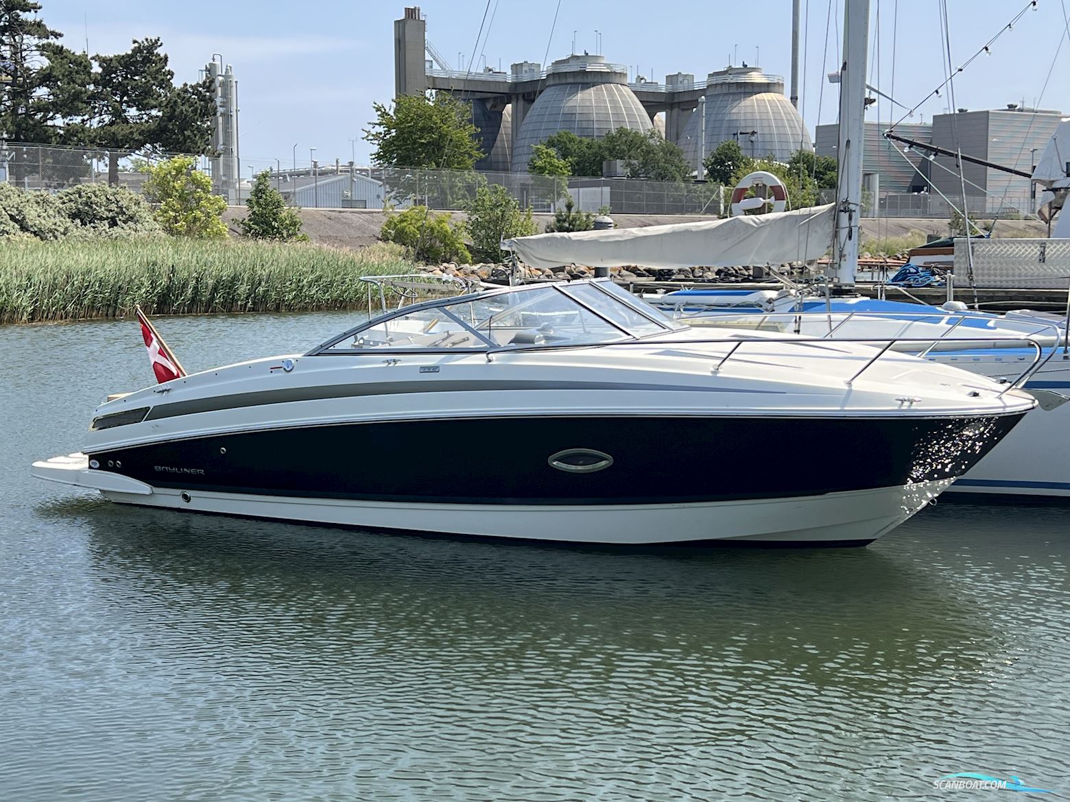 Bayliner 742R Cuddy Motorboot 2017, Dänemark