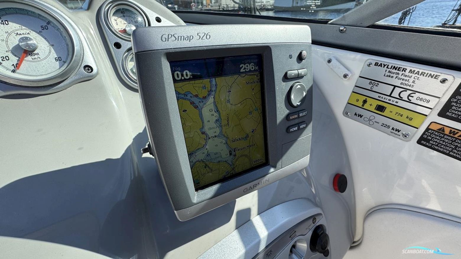 Bayliner 802