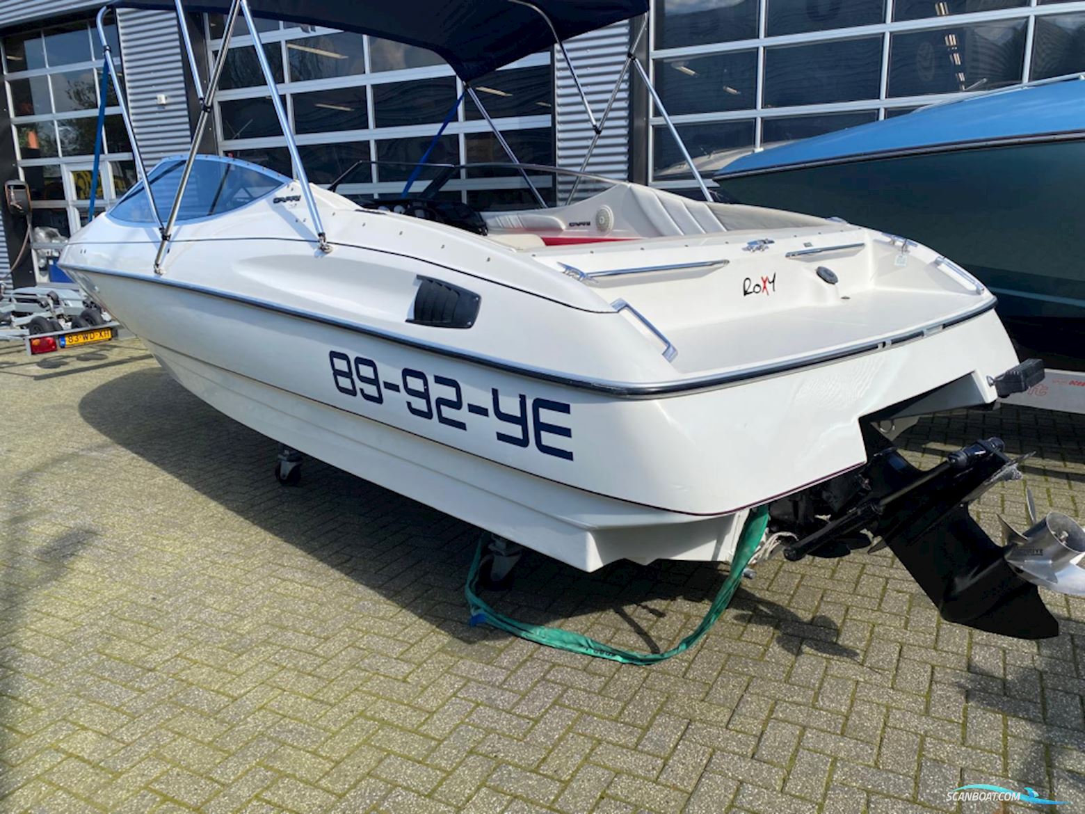 Bayliner Capri Bowrider