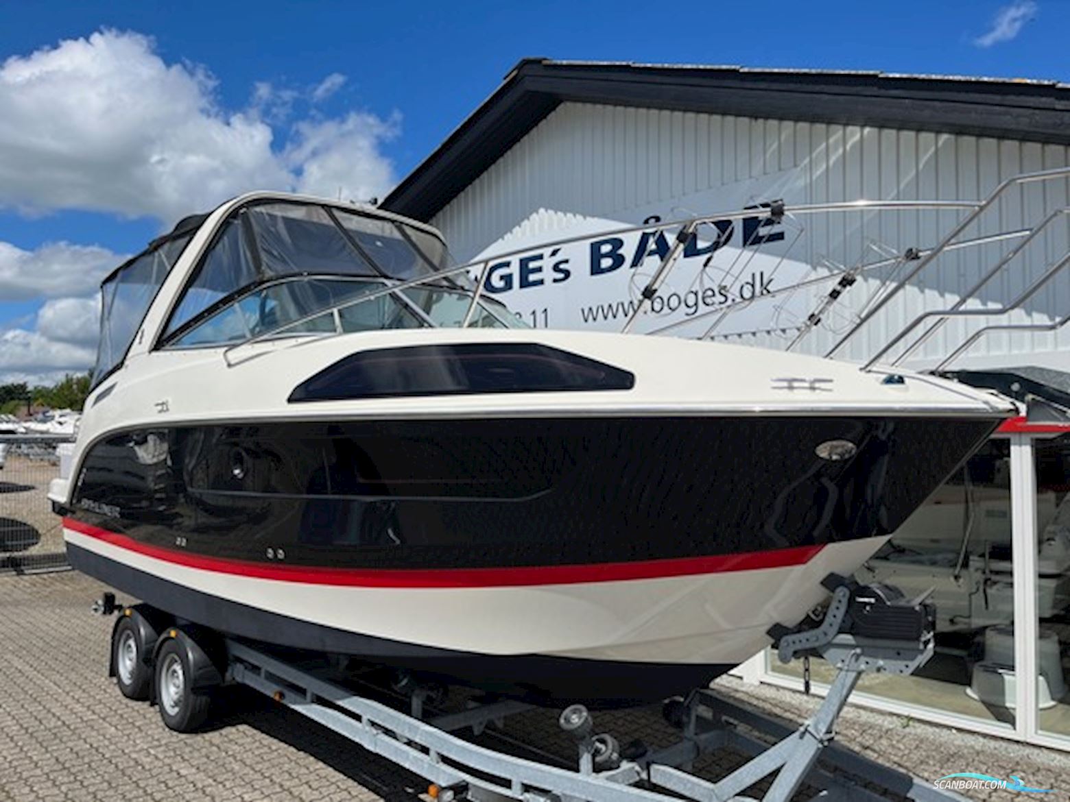 Bayliner Ciera 8 Med 250 hk Mercruiser 4,5L V6 Mpi Ferskvandskølet 4 Takt - Anvisningssalg
