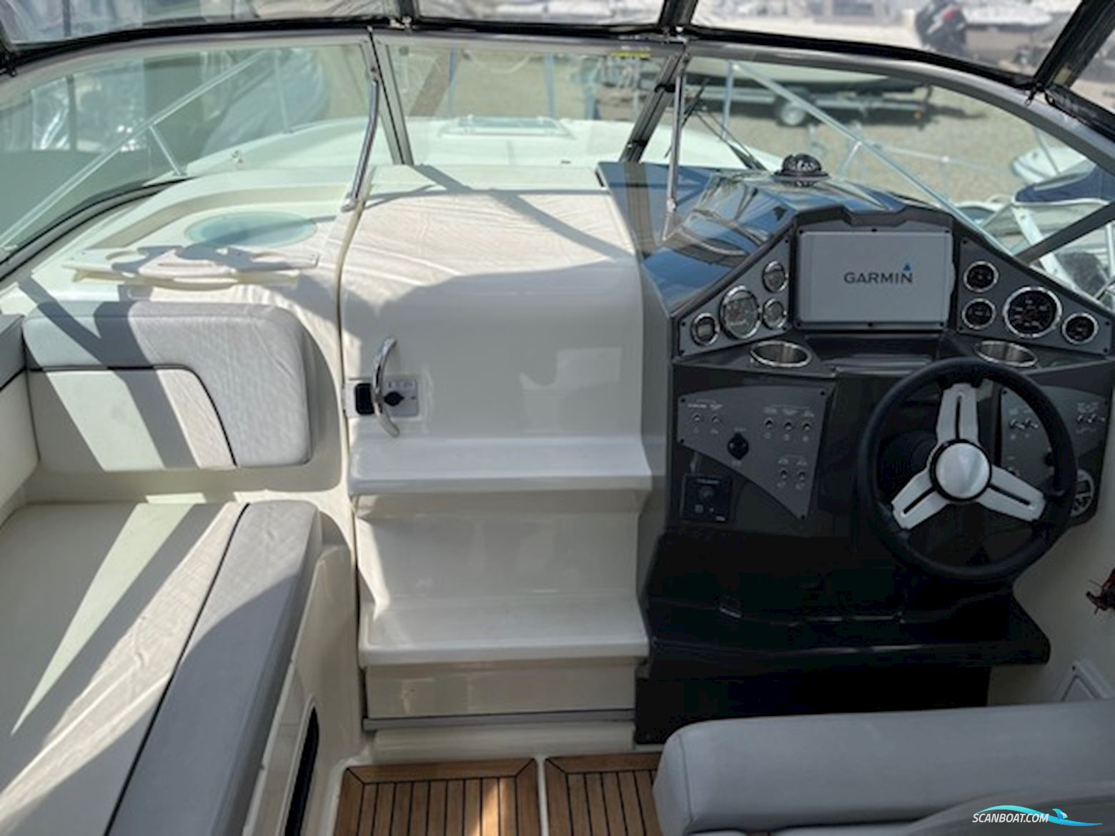 Bayliner Ciera 8 med 250 hk MerCruiser 4,5L V6 MPI ferskvandskølet 4 takt - Anvisningssalg