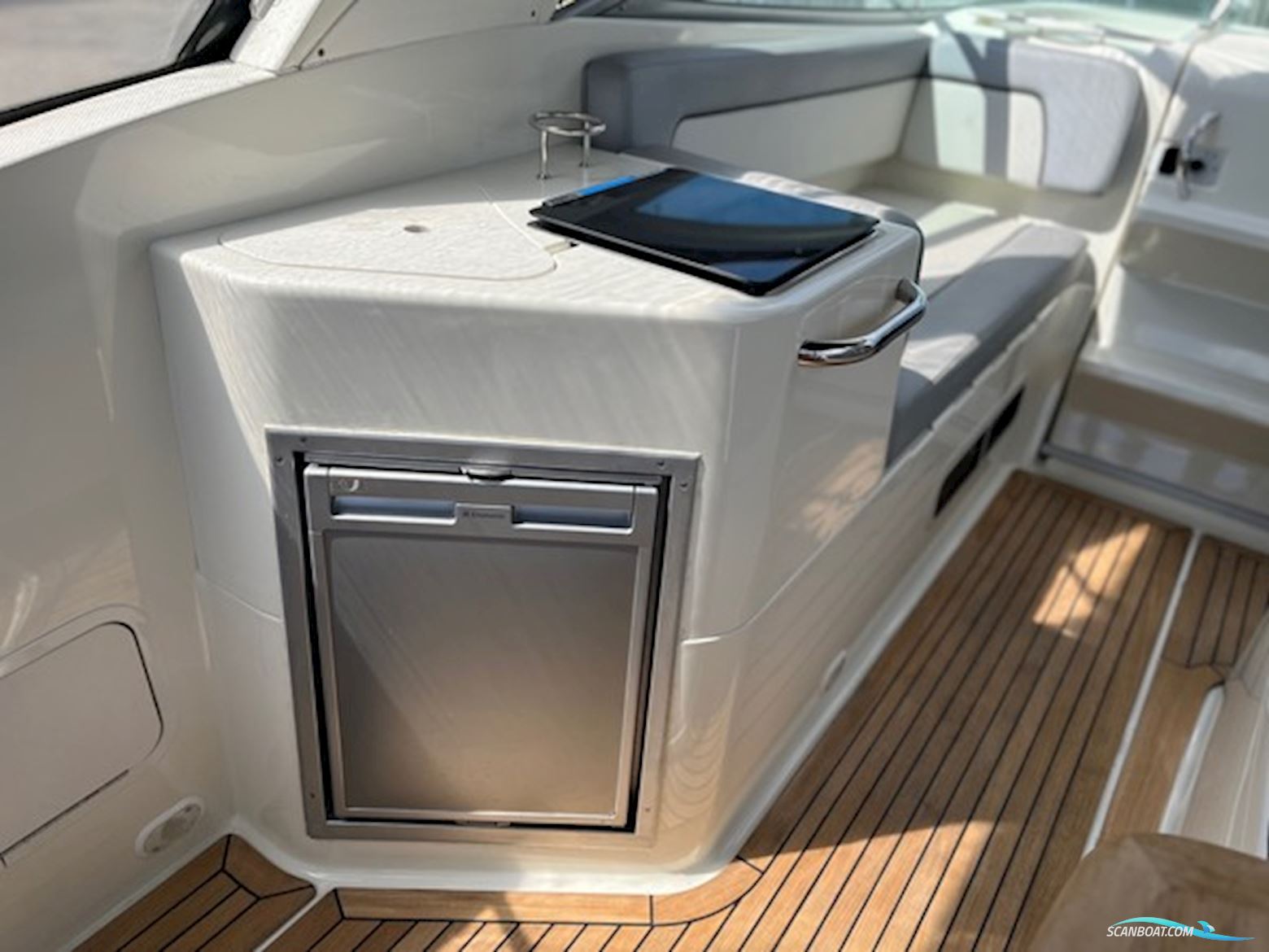 Bayliner Ciera 8 med 250 hk MerCruiser 4,5L V6 MPI ferskvandskølet 4 takt - Anvisningssalg