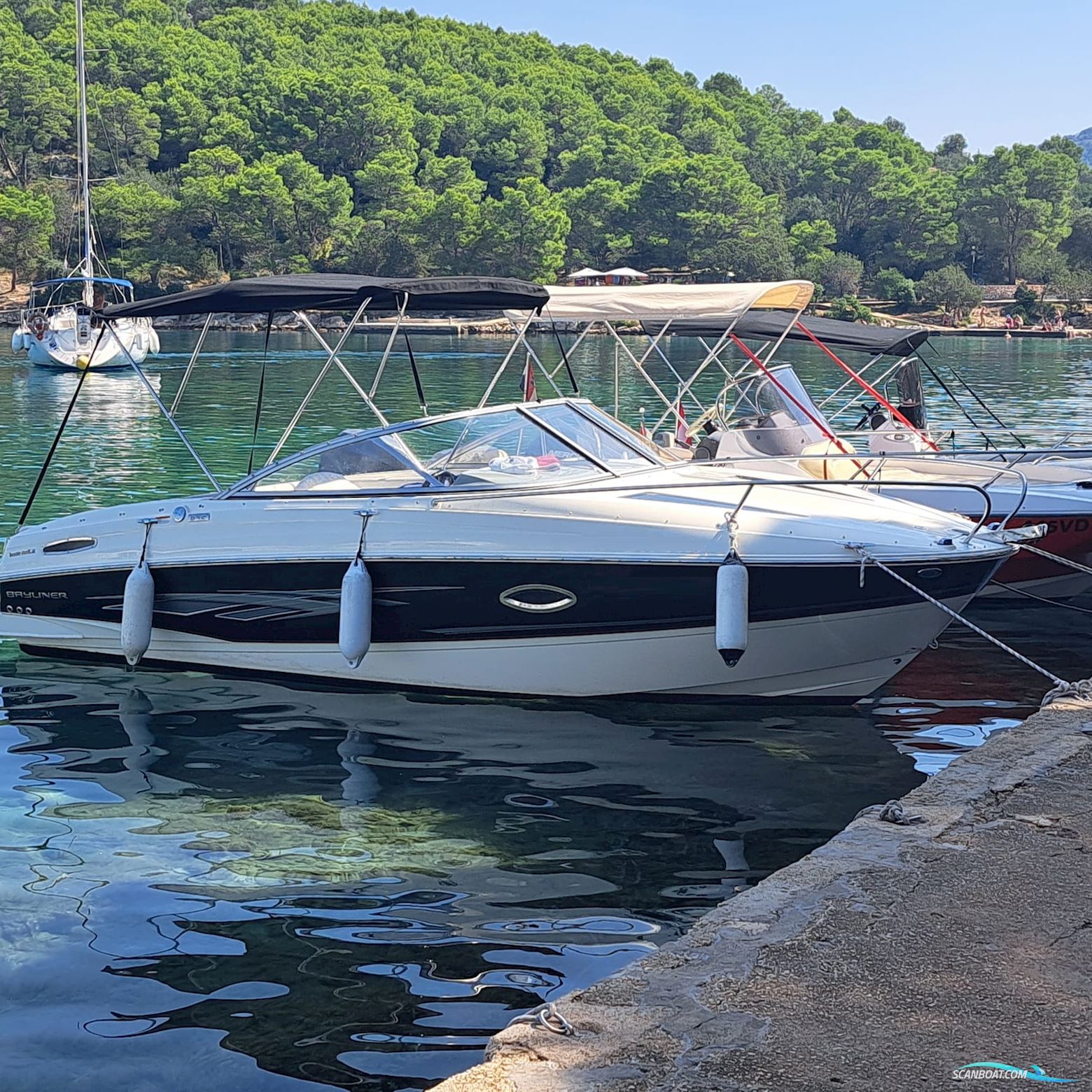 Bayliner Cuddy Europe Motorboot 2013, mit Mercruiser motor, Kroatien