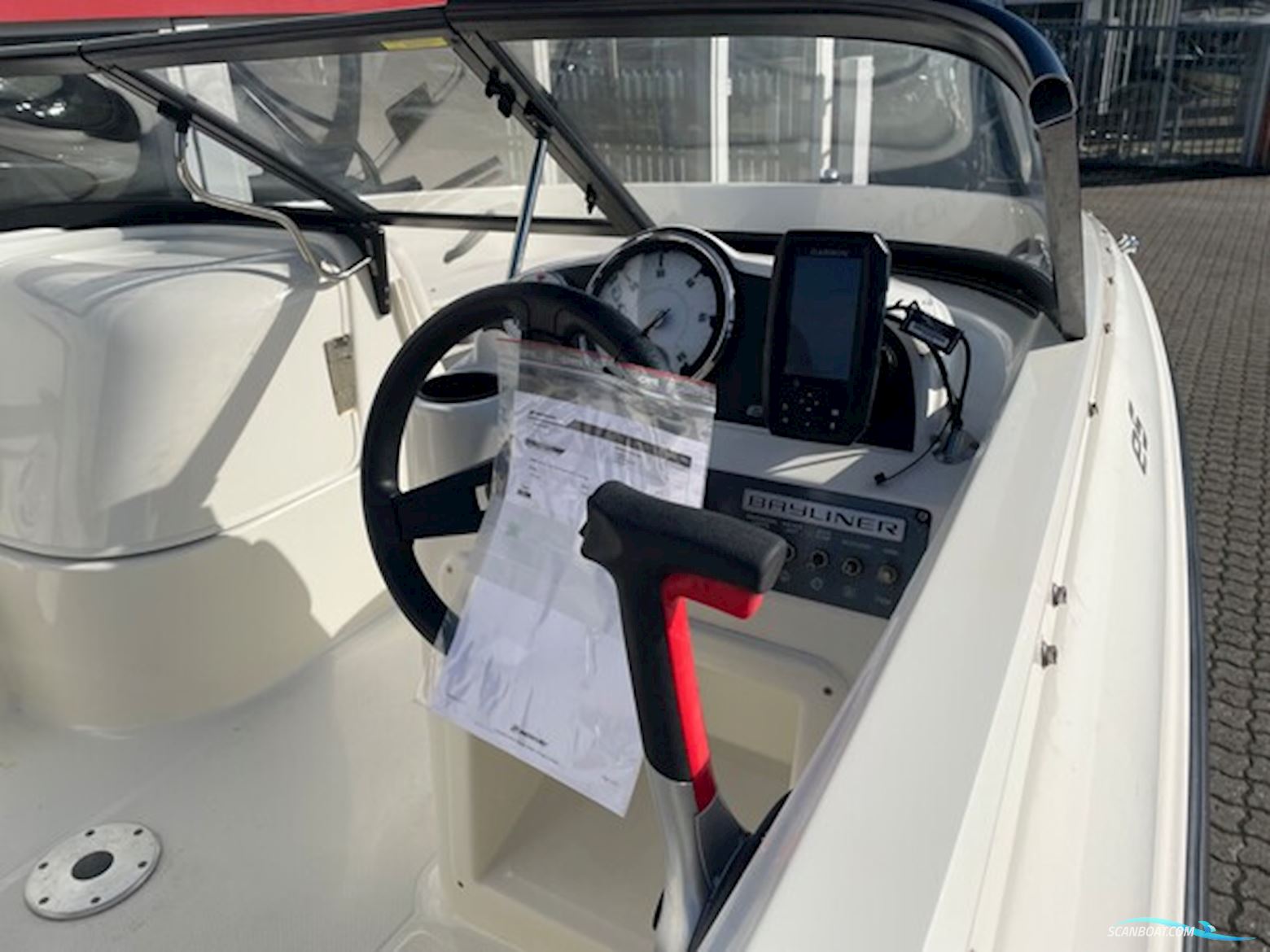 Bayliner E5 Med Mercury F80 Elpt Efi og Brenderup 201300B