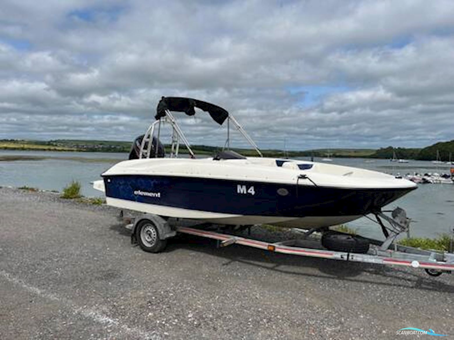 Bayliner Element 16