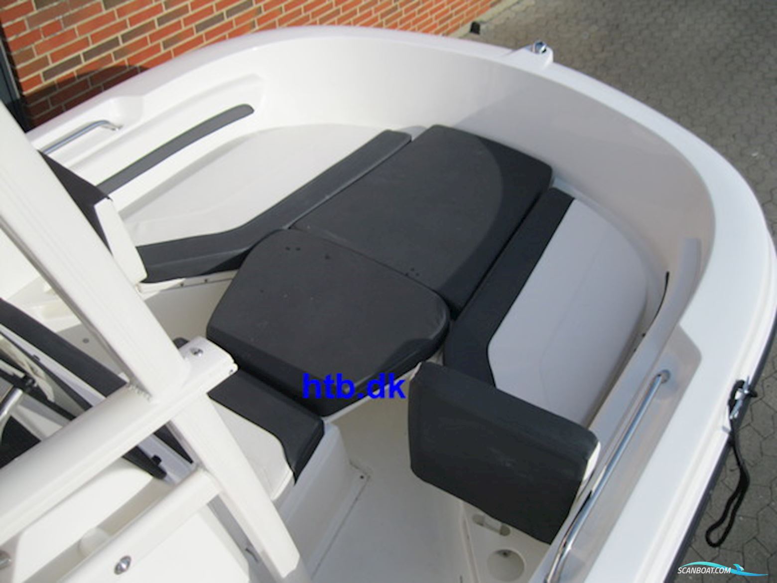 Bayliner Trophy CC20 M/Mercury F200 hk V6 4-takt - BLACK NOVEMBER KAMPAGNE !