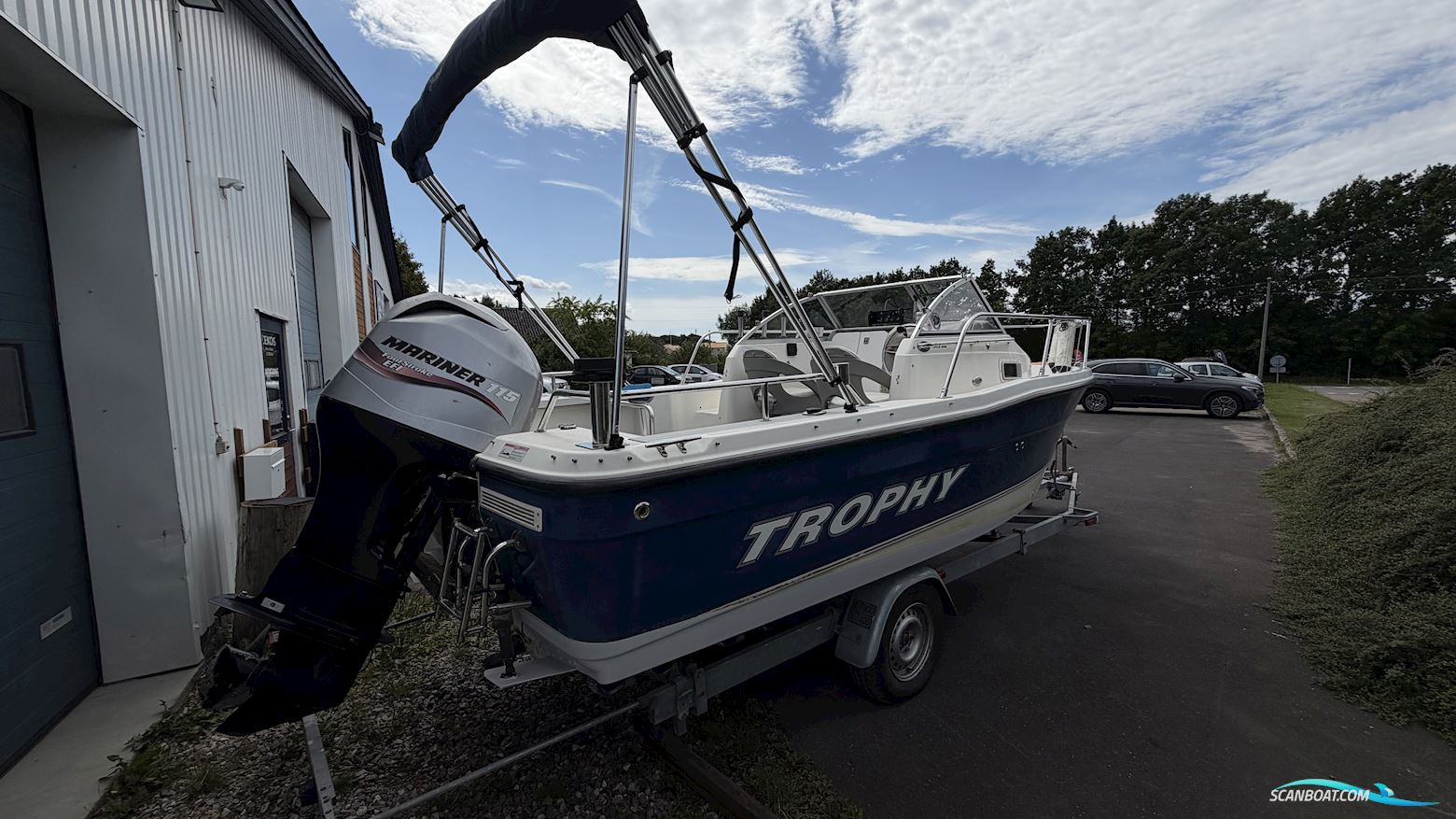 Bayliner Trophy