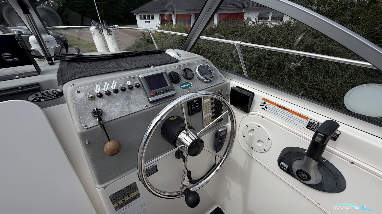 Bayliner Trophy