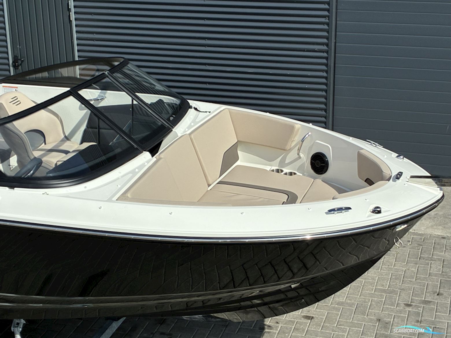 Bayliner V20