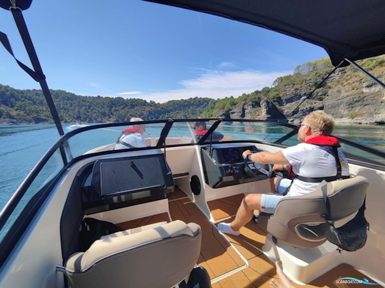 Bayliner V20i med MerCruiser sterndrive