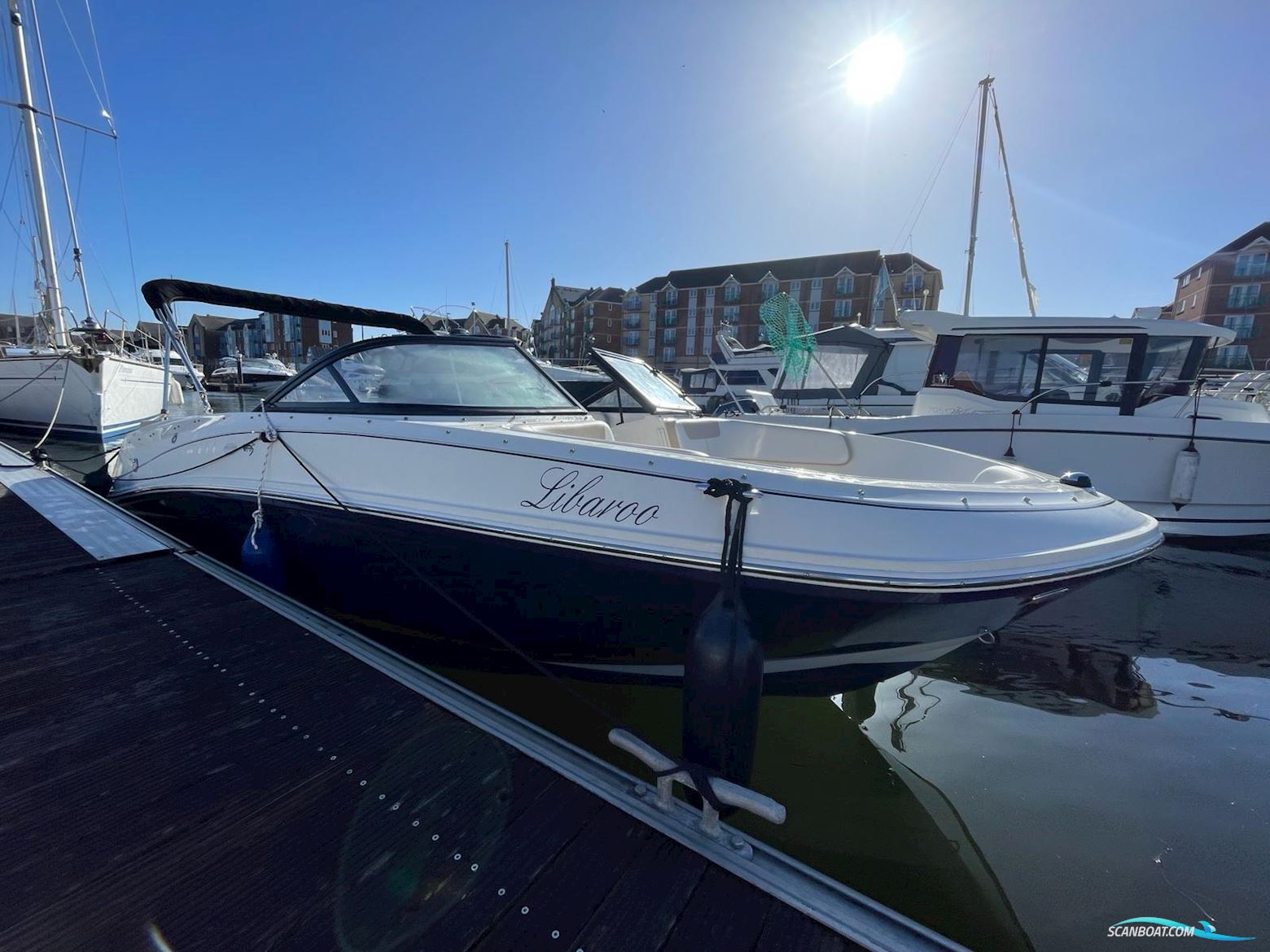 Bayliner VR 5 Motorboot 2017, mit Mercruiser motor, England