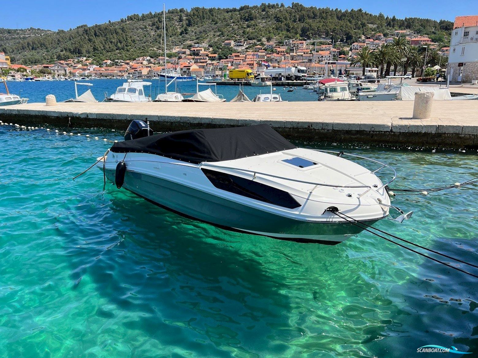 Bayliner VR 6 Cuddy - Mercury F225