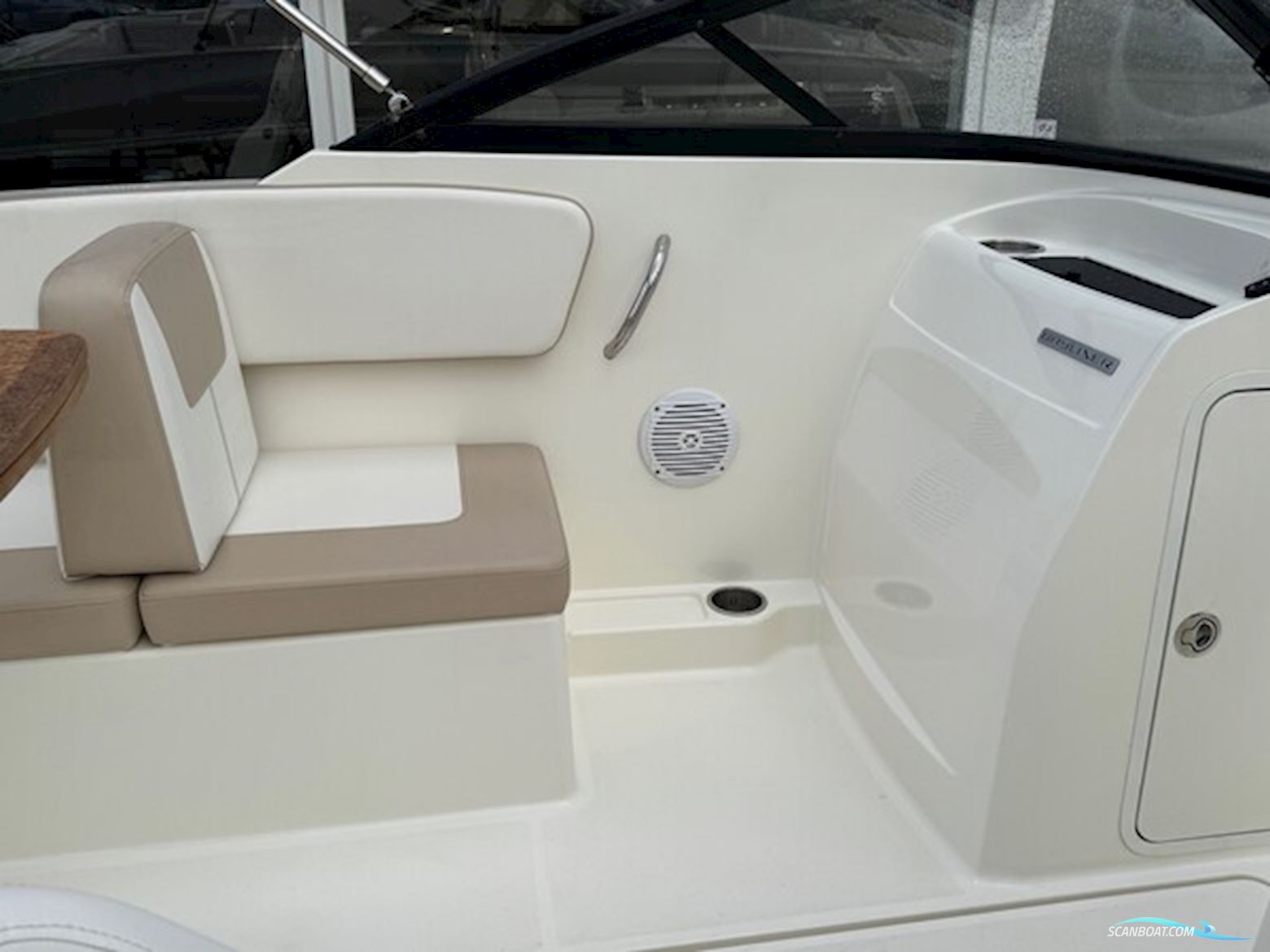 Bayliner VR4 Bowrider med 115 hk Mercury 2,1L XL CT - SOLGT