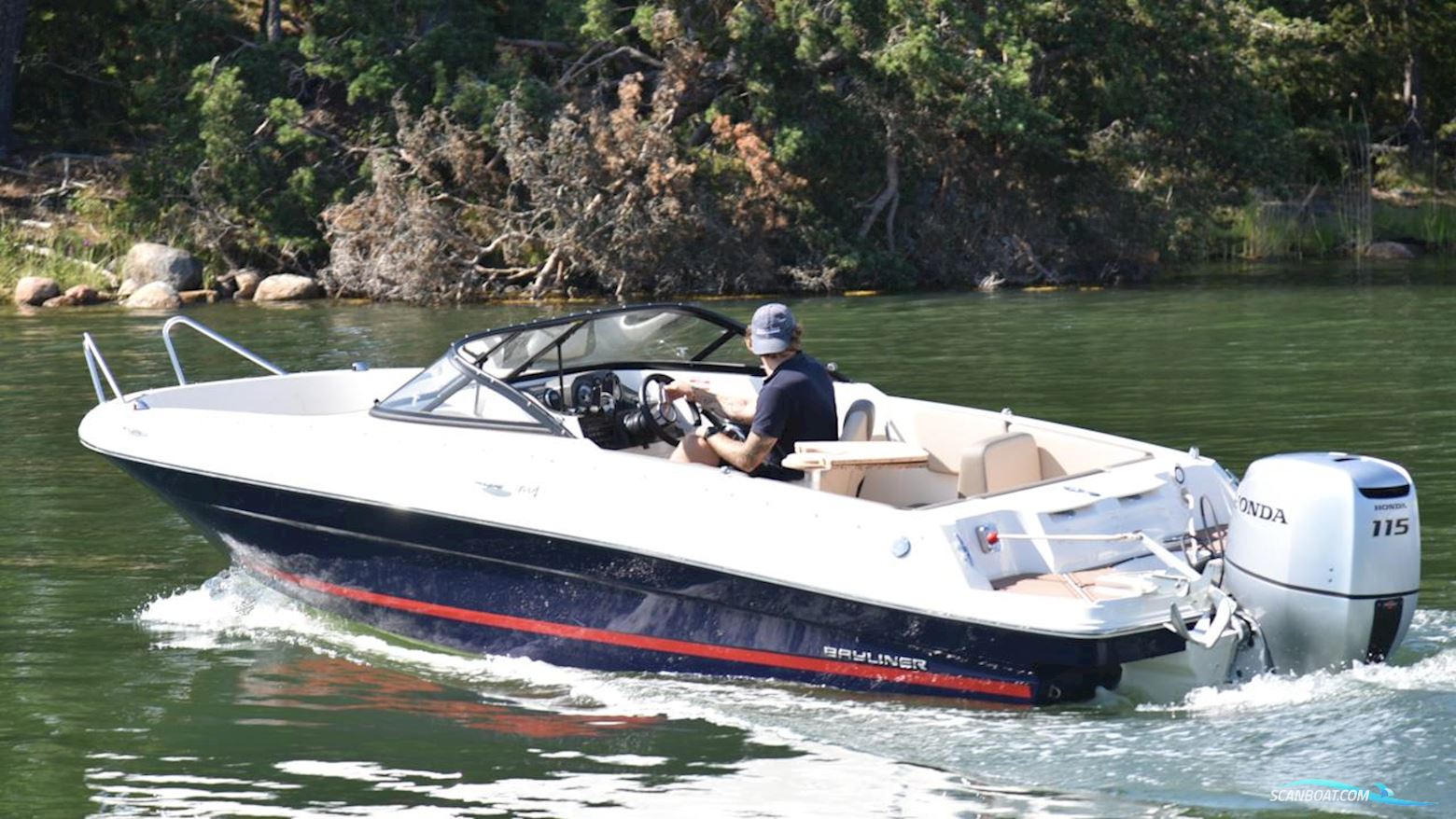 Bayliner VR4 Bowrider Motorboot 2019, mit Honda motor, Sweden
