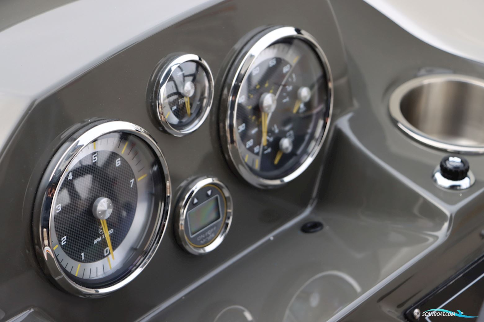Bayliner VR4 Outboard
