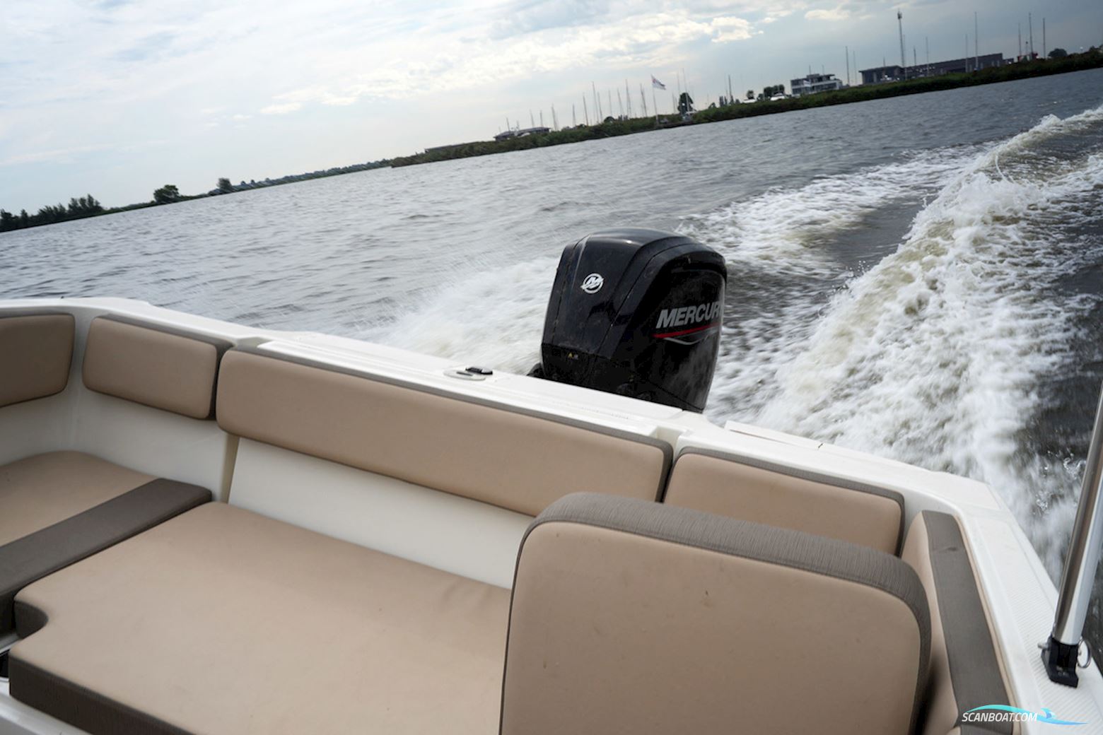 Bayliner VR4