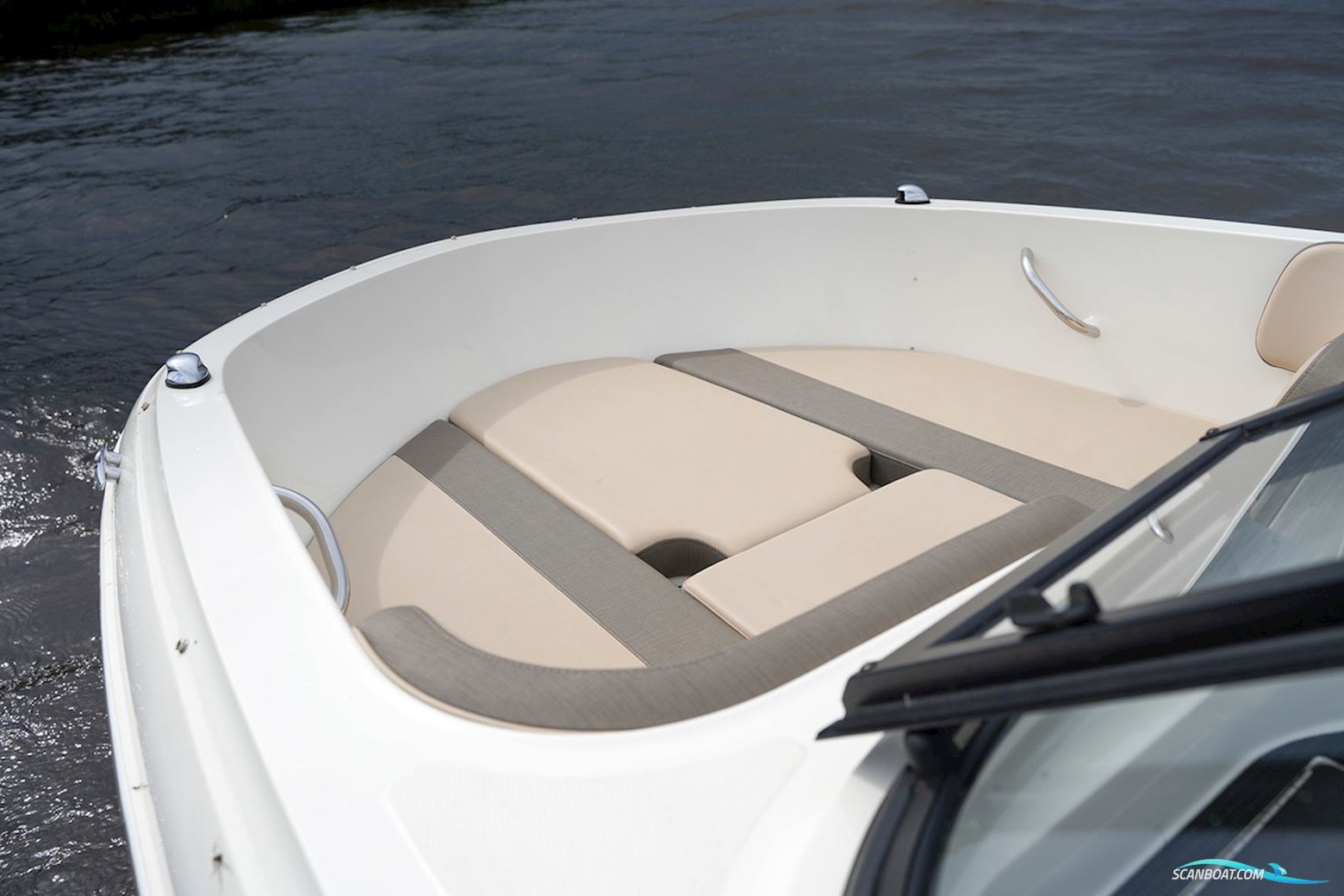 Bayliner VR4