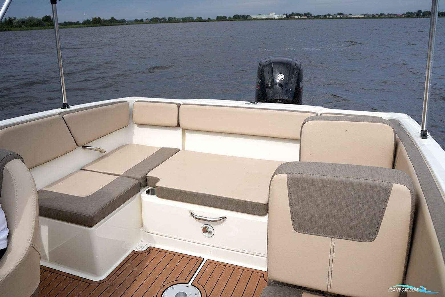 Bayliner VR4