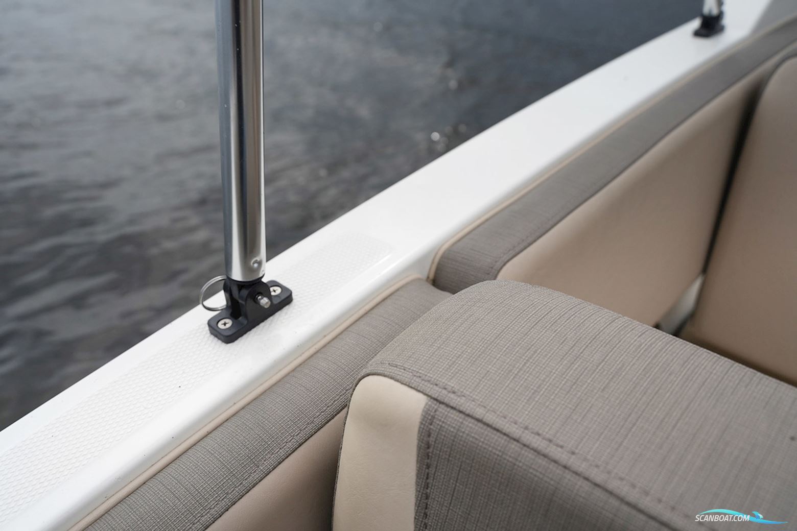 Bayliner VR4