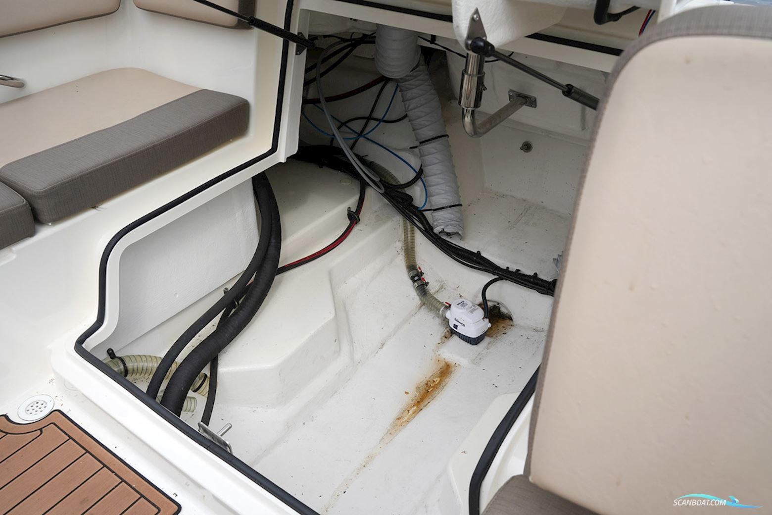 Bayliner VR4