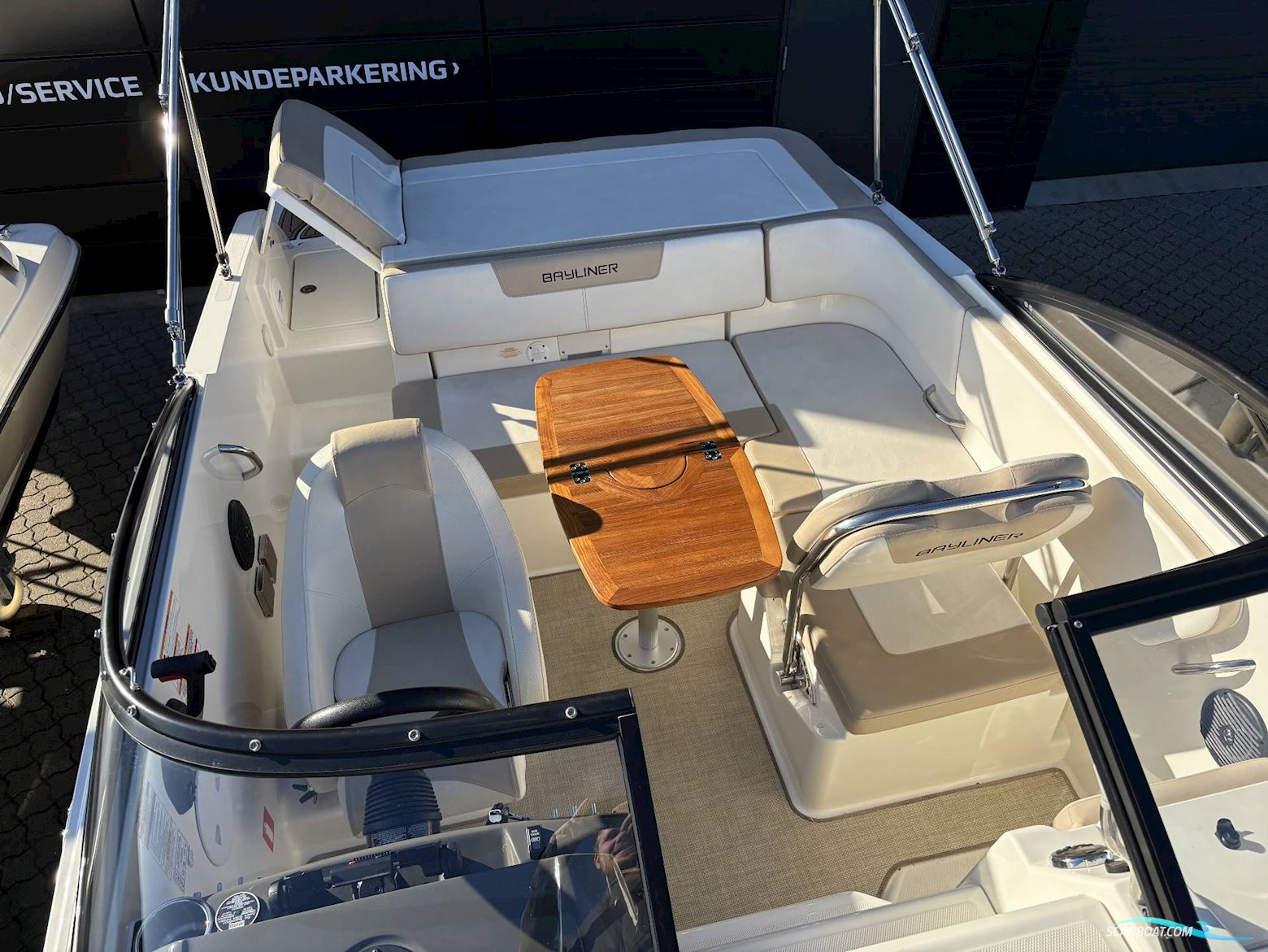 Bayliner VR5 - Mercruiser 4.5L 200 HK