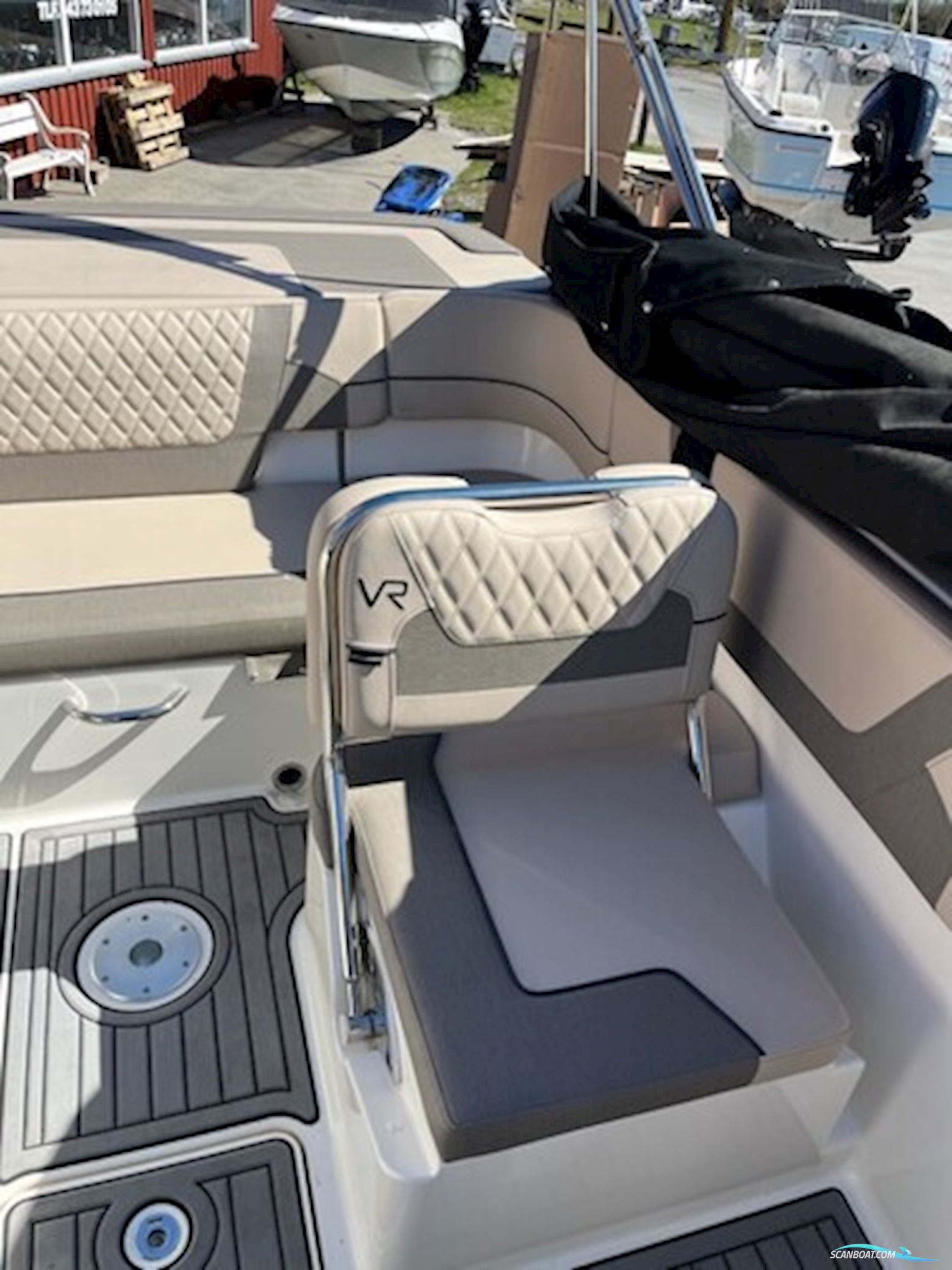 Bayliner VR5 Bowrider 