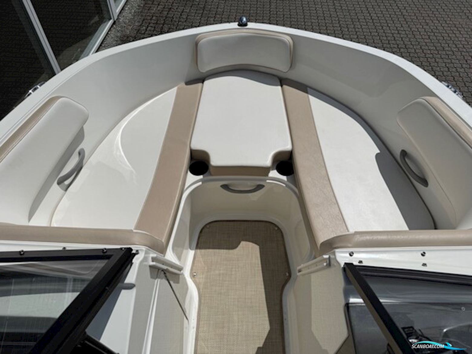 Bayliner VR5 Bowrider Med F115 Mercury-Efi XL Proxs CT - Solgt