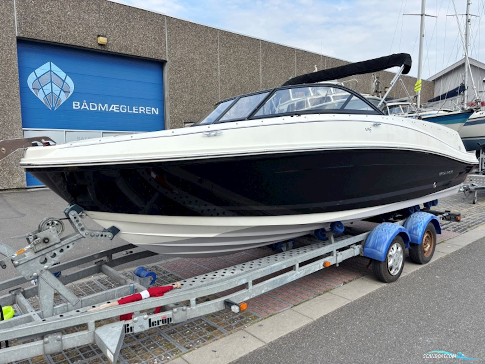 Bayliner VR5 Bowrider OB