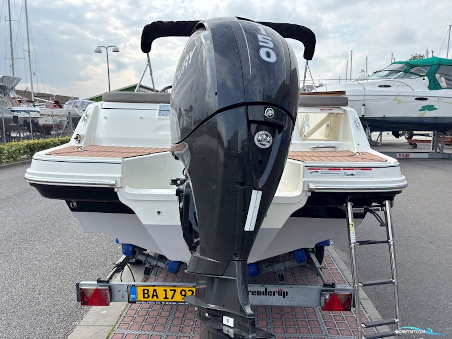 Bayliner VR5 Bowrider OB