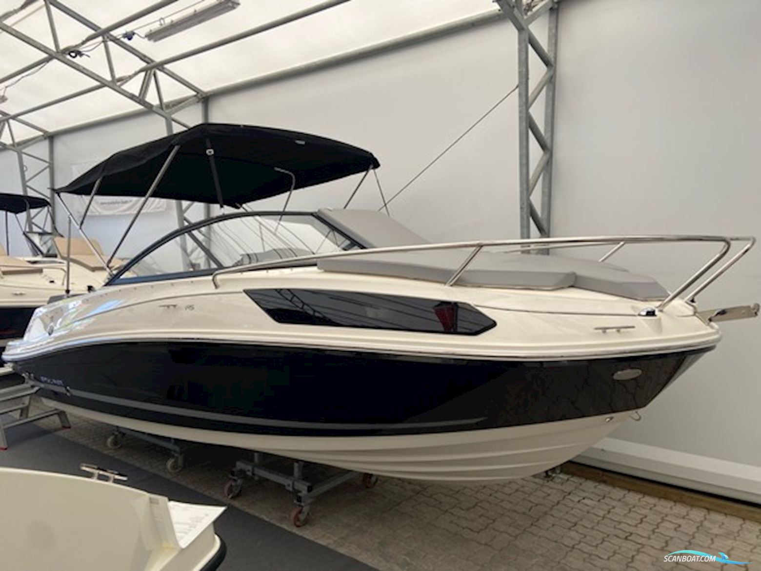 Bayliner VR5 Cuddy, Mercruiser 4.5L Mpi 250 HK Alpha One Motorboot 2022, mit Mercruiser motor, Dänemark