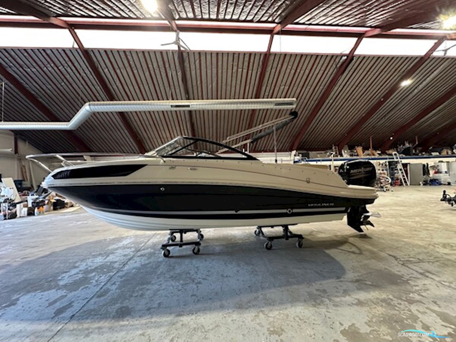 Bayliner VR5 Cuddy – Mercury 150 hk – 2018