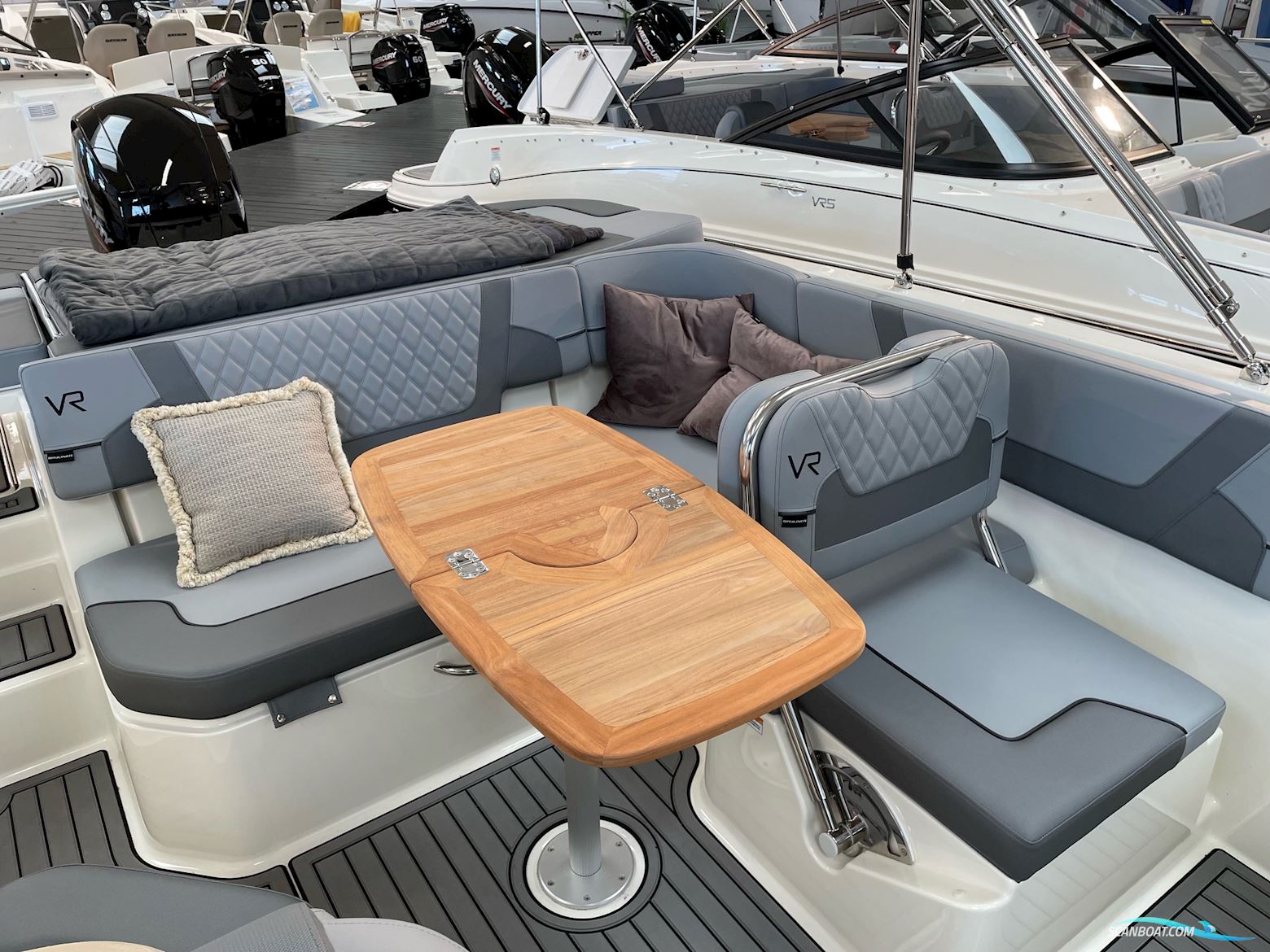 Bayliner VR6 Bowrider