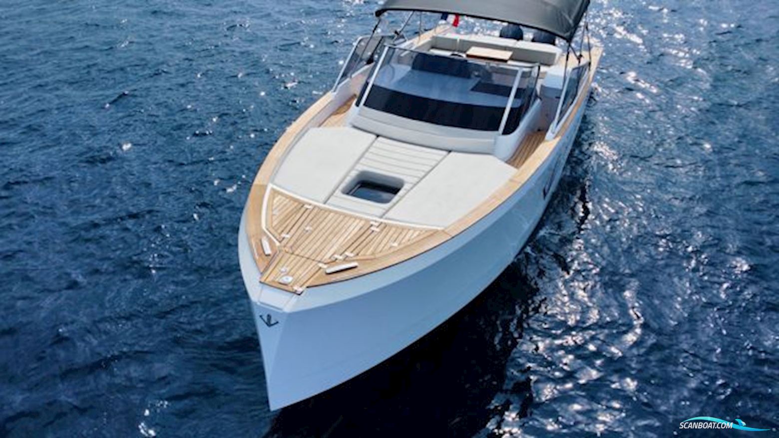 BB Yachts BB35 ELBA outboard