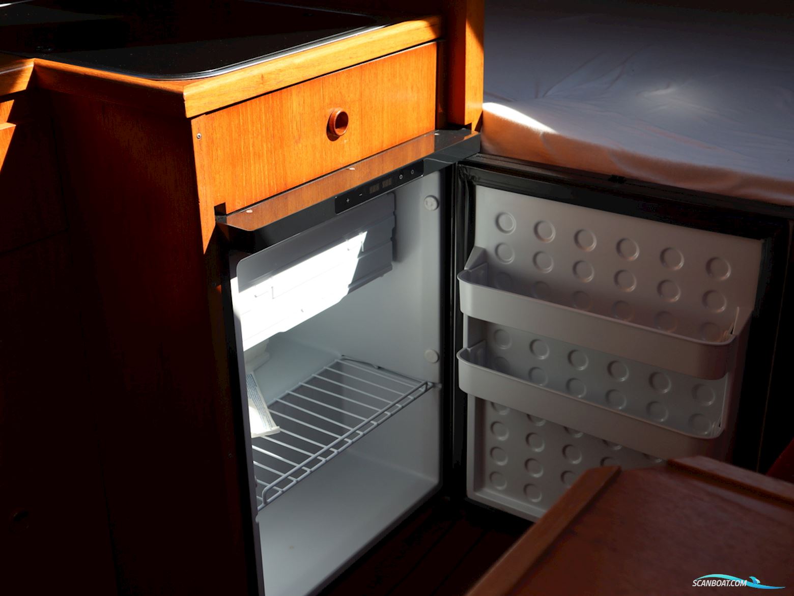 Beachcraft  850 Refit