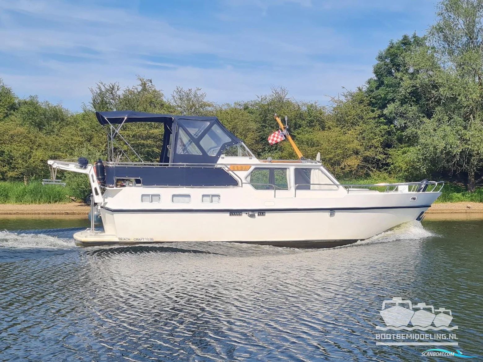 BEACHCRAFT 1000 AK Motorboot 1978, mit perkins motor, Niederlande