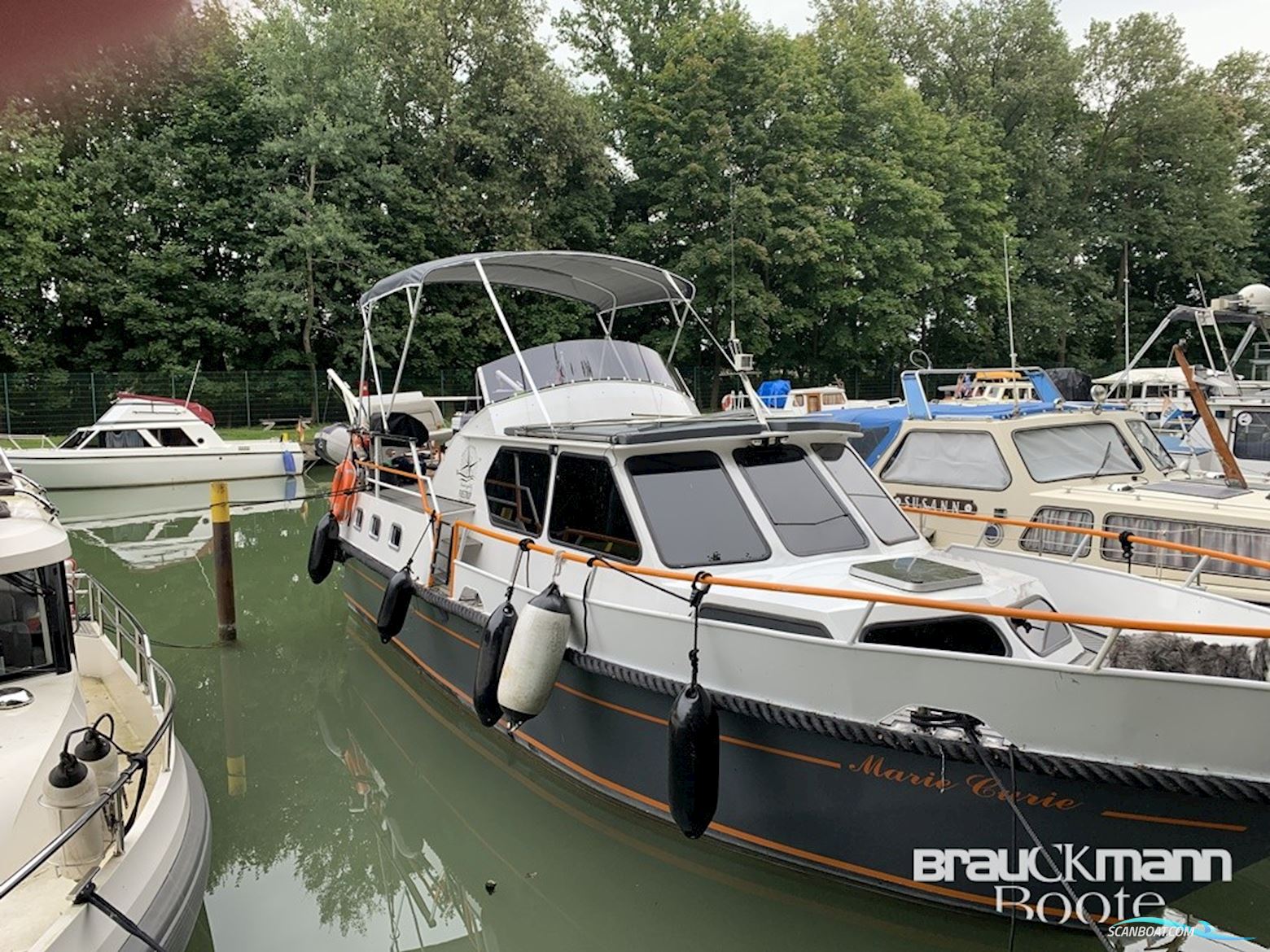 Beachcraft 1050 Motorboot 1981, mit Mercedes motor, Deutschland