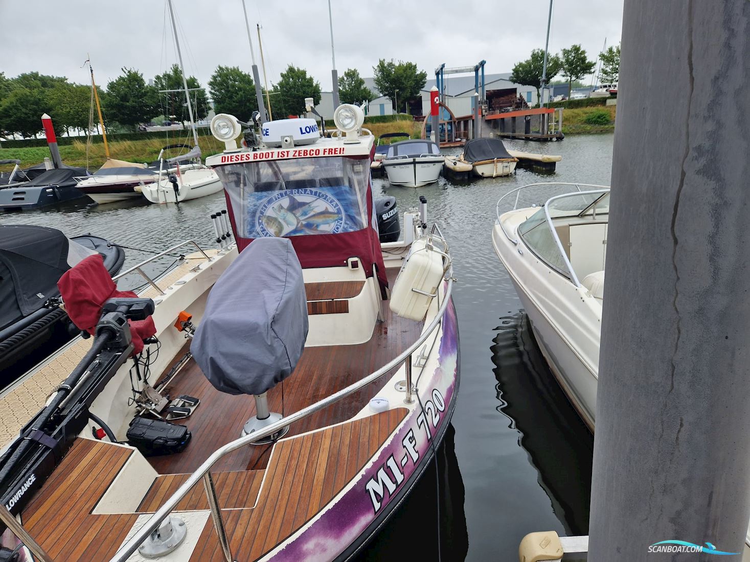 Beason Spin 25 Motorboot 2009, mit Suzuki motor, Deutschland