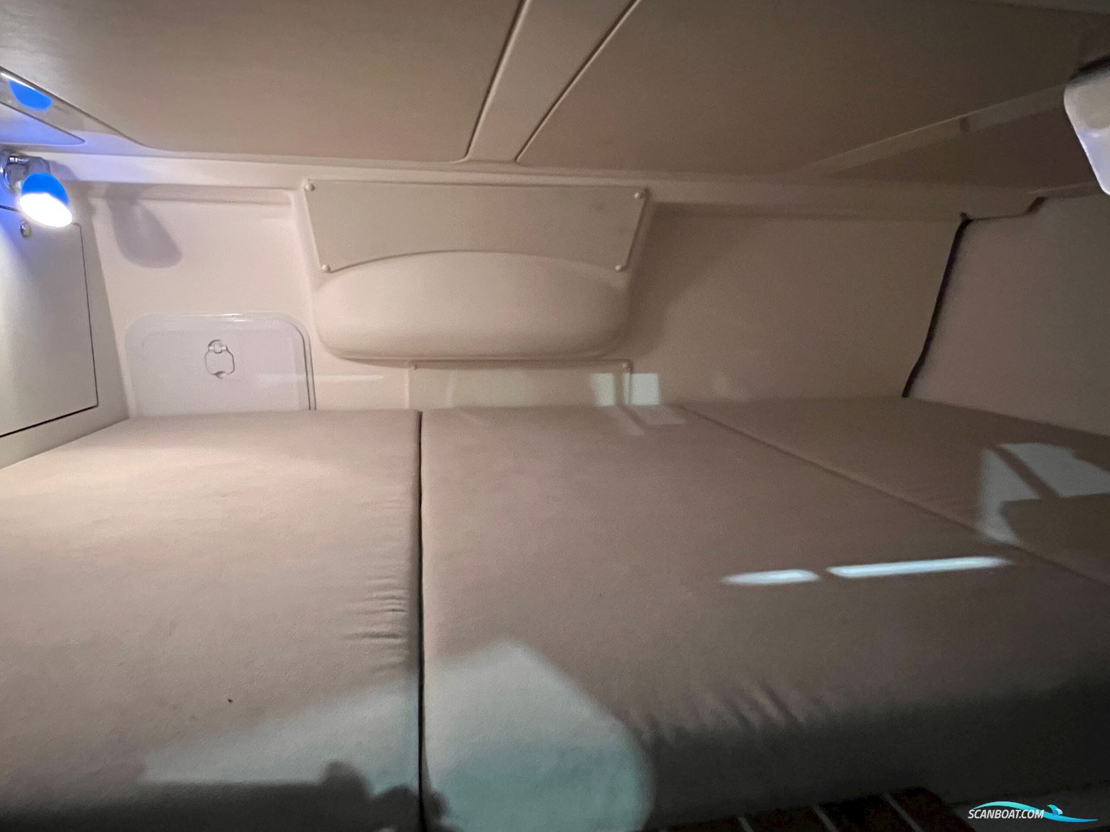 Begagnad Aquador 22 C -11