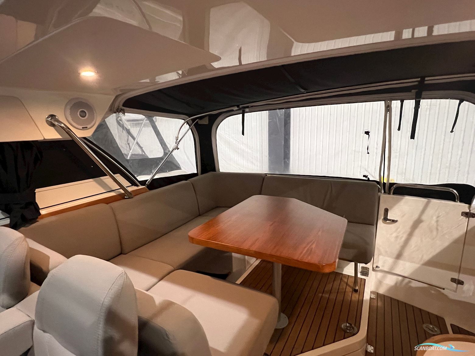 Begagnad Aquador 27 HT -14 (PS)