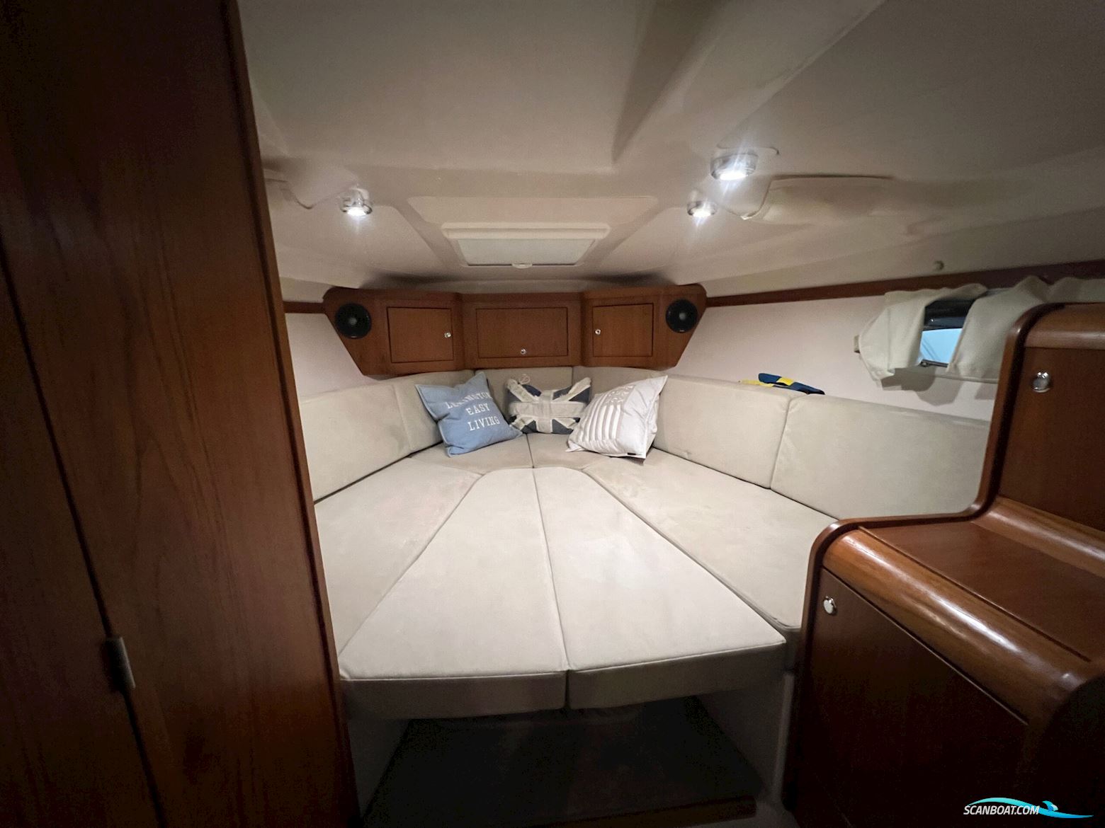 Begagnad Aquador 27 HT -14 (PS)