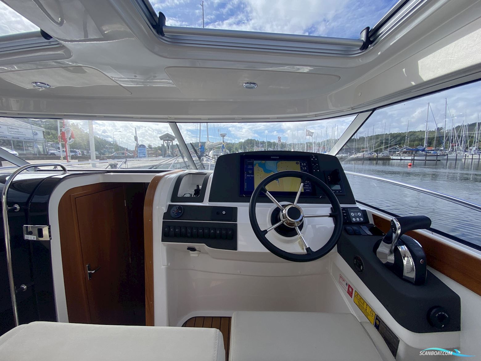 Begagnad Aquador 28 HT -21