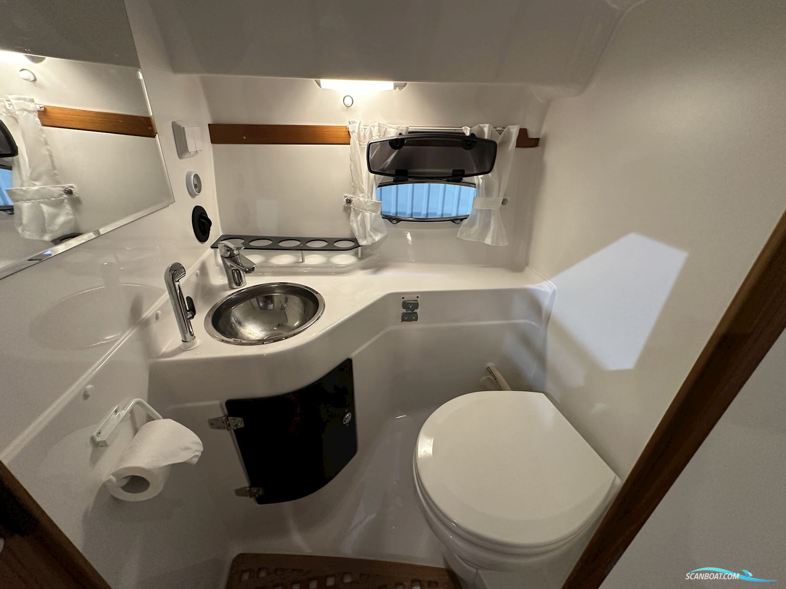 Begagnad Aquador 28 HT -21